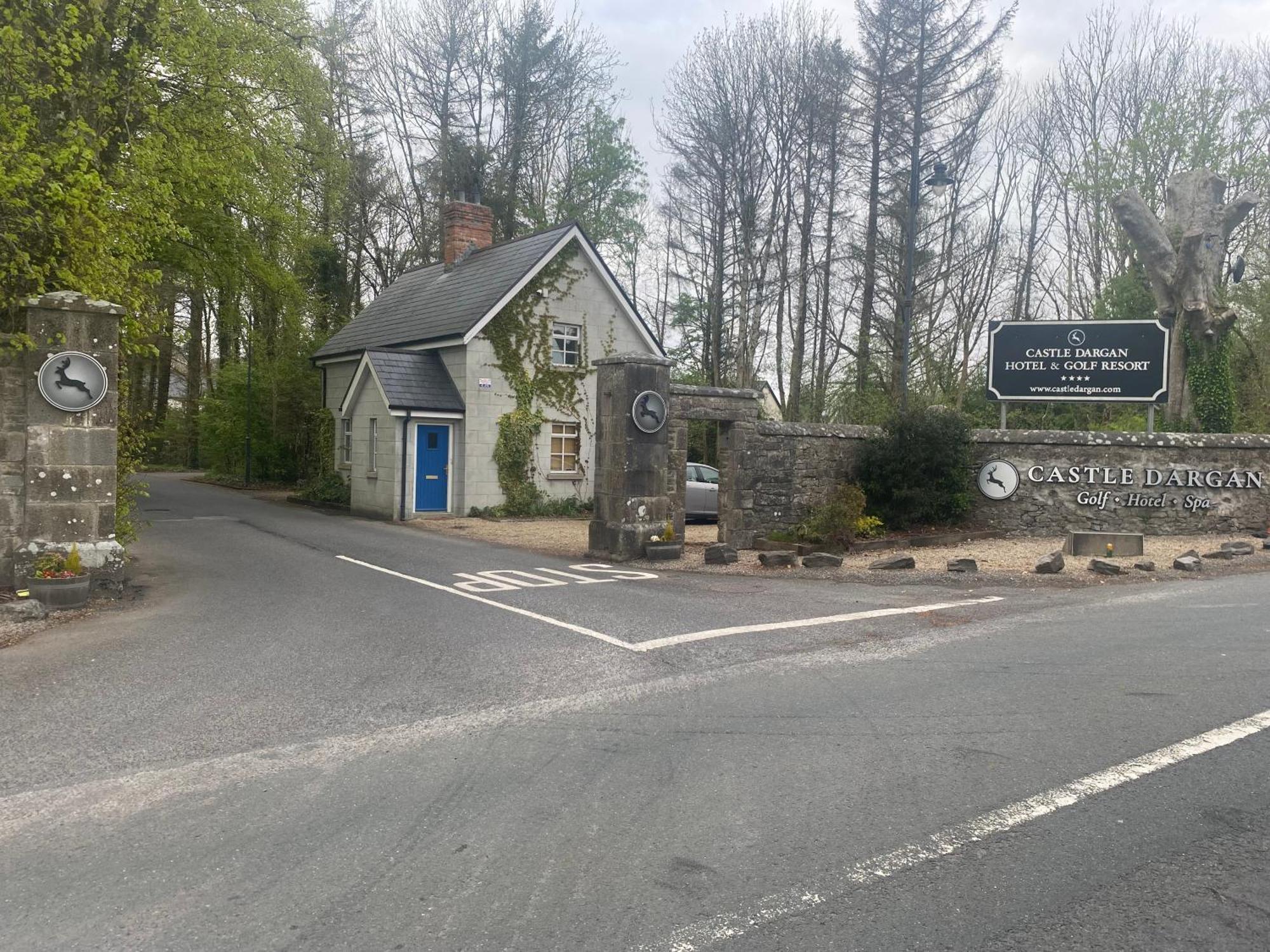 3 The Courtyard Castle Dargan Apartman Ballygawley Kültér fotó